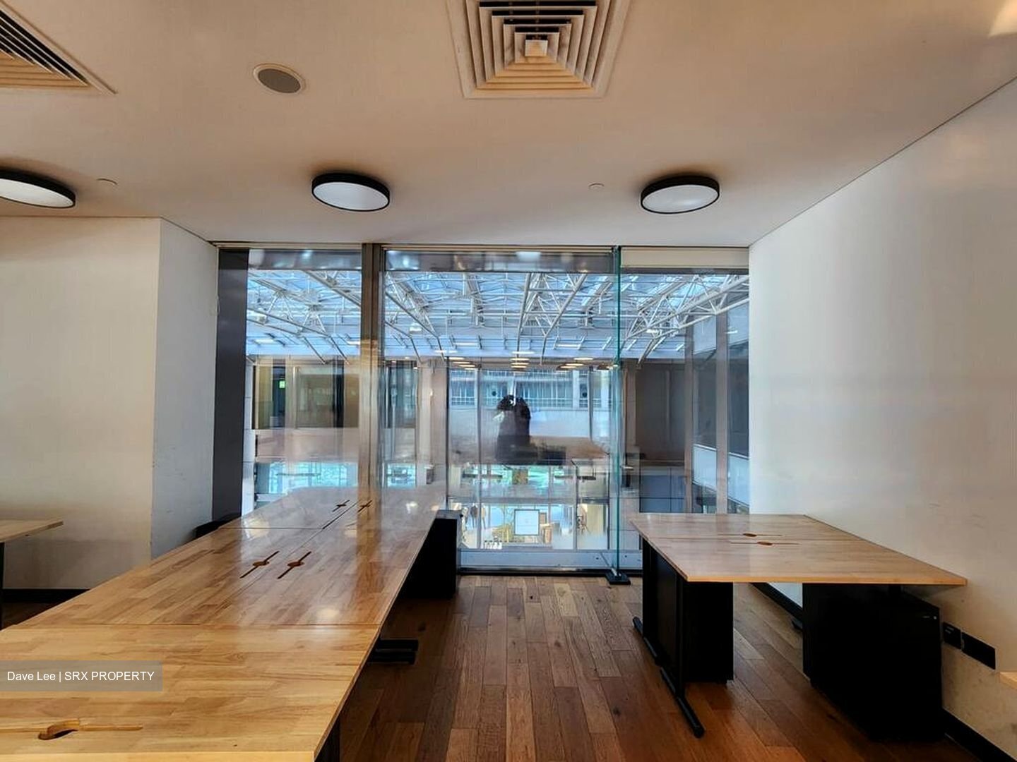 UE Square (D9), Office #459213621